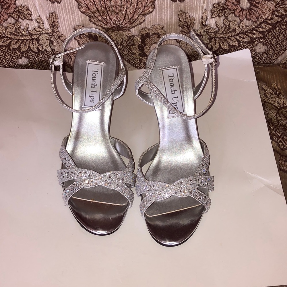 Dress sandal